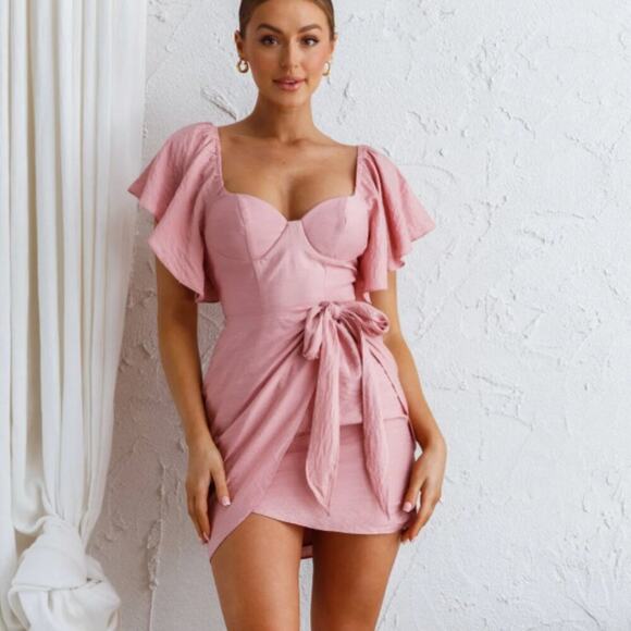 Selfie Leslie Dresses & Skirts - Selfie Leslie Aphrodite Molded Bust Angel Sleeve Wrap Dress Blush Size S